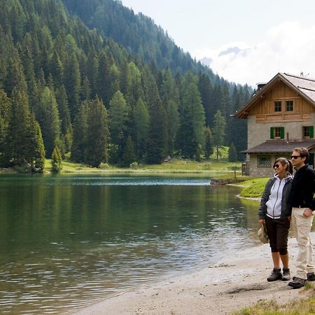 Rifugio Lago Nambino Madonna Eksteriør billede