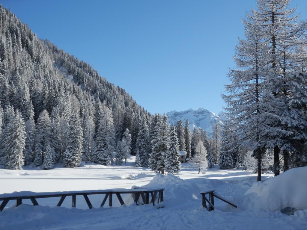 Rifugio Lago Nambino Madonna Eksteriør billede