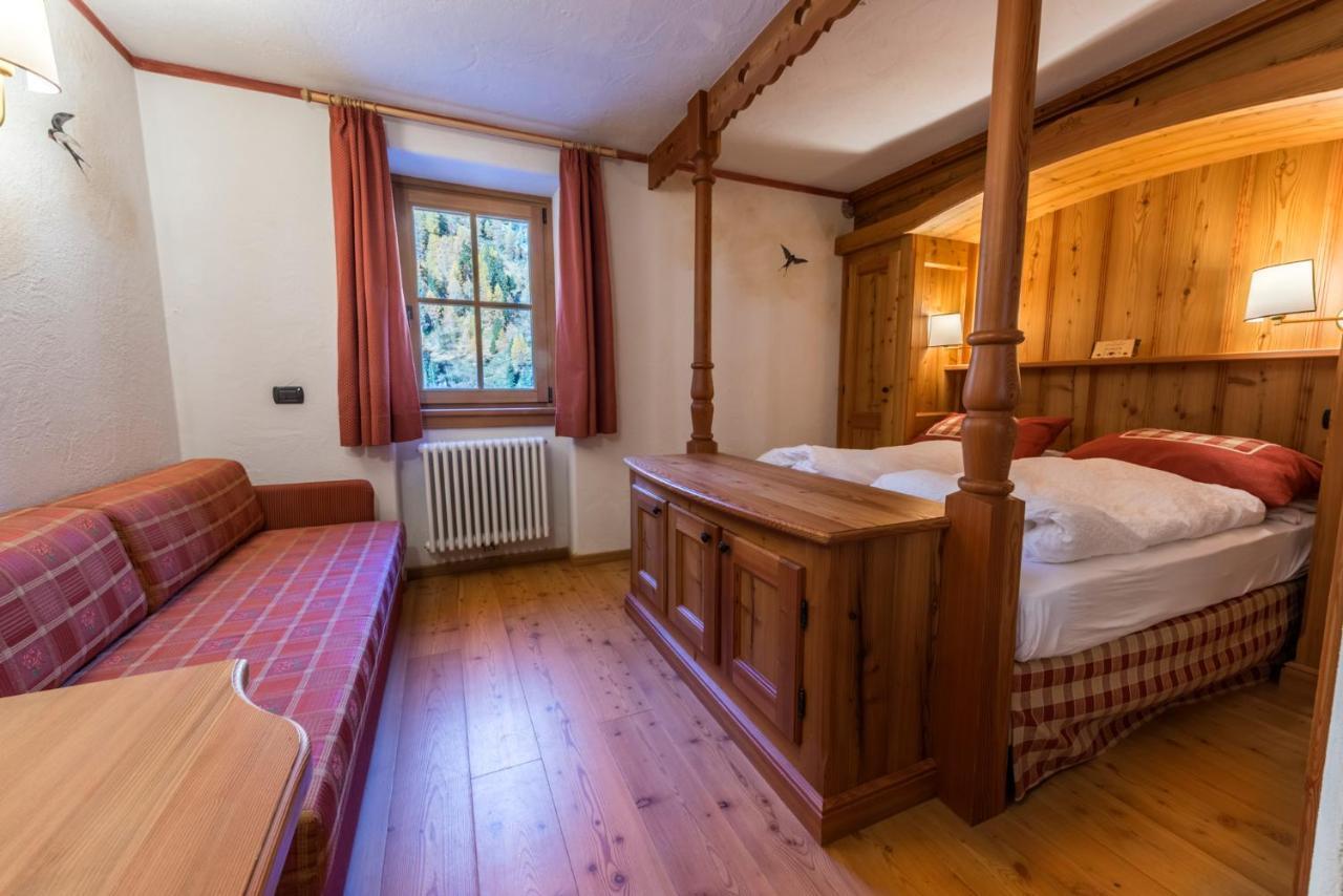 Rifugio Lago Nambino Madonna Eksteriør billede