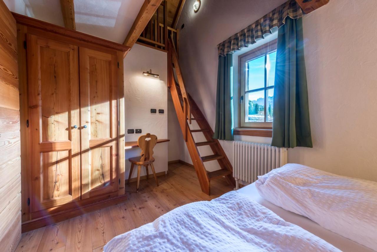 Rifugio Lago Nambino Madonna Eksteriør billede
